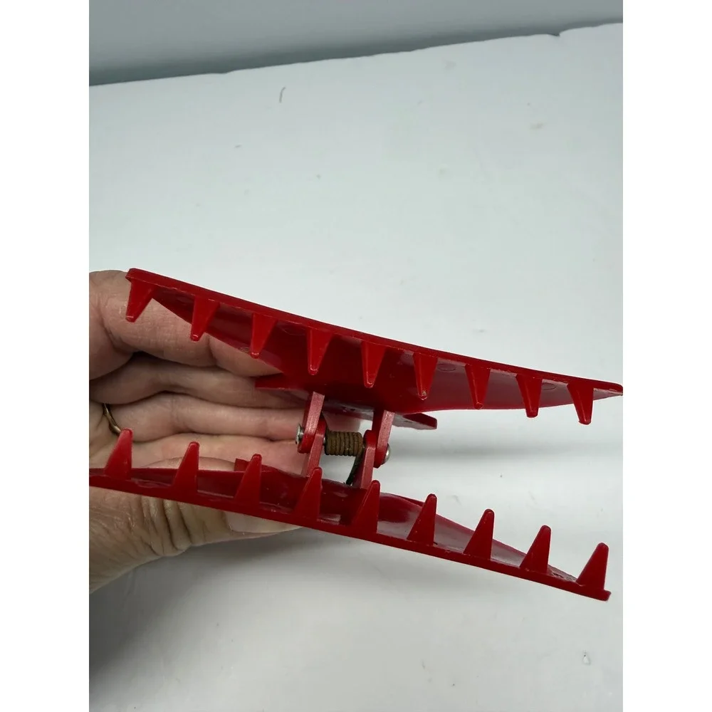 Vintage Red Shell Hair Claw Clip Large Plastic Fan Design Retro Accessory
